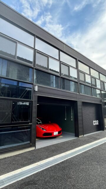 お問い合わせは下記まで🚙🏍
DAYTONA HOUSE✕LDK YOKOHAMA
株式会社MAKE’S
Tel: 045-401-7777
Mail:info@makes1.com
#趣味を楽しむガレージハウス
#バイクと暮らす生活
#愛車と住む家
#ガレージ付き賃貸物件
#無骨インテリア住宅
#秘密基地ガレージライフ
#大人がワクワクする家
#賃貸ガレージハウス
#遊び心ある住まい
#モーターホームライフ